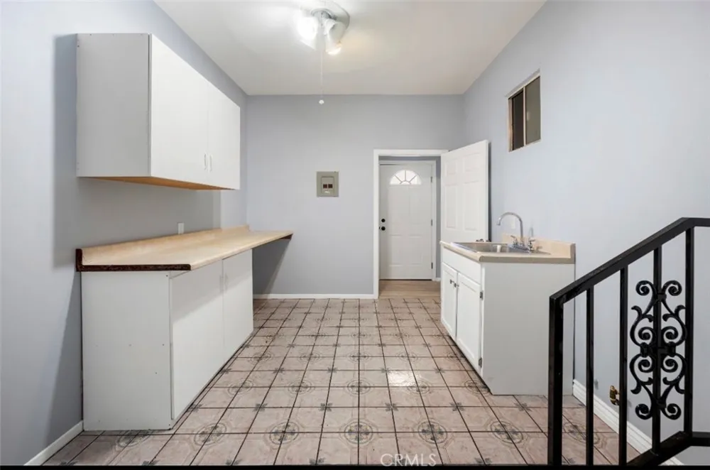 10322 Rincon Avenue Pacoima, CA 91331