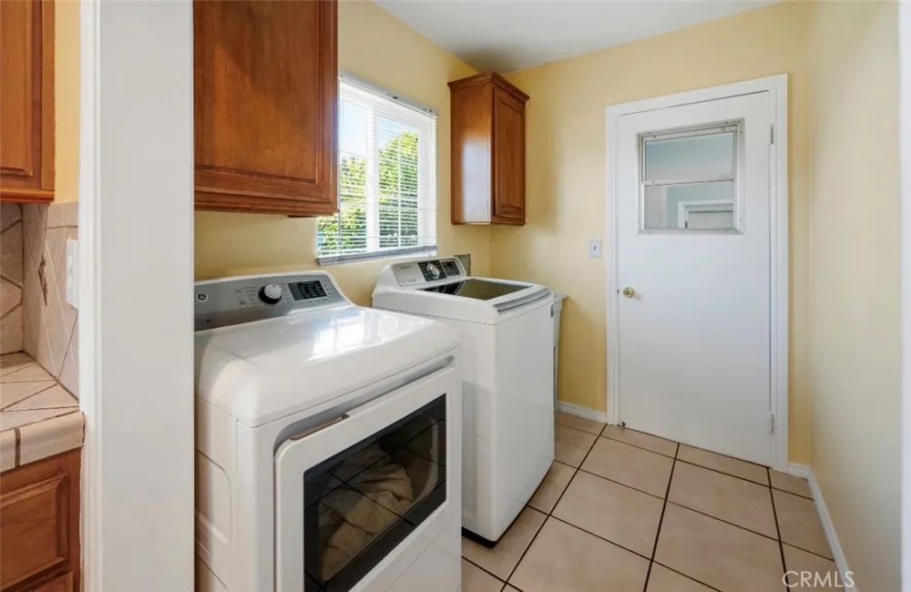 10322 Rincon Avenue Pacoima, CA 91331