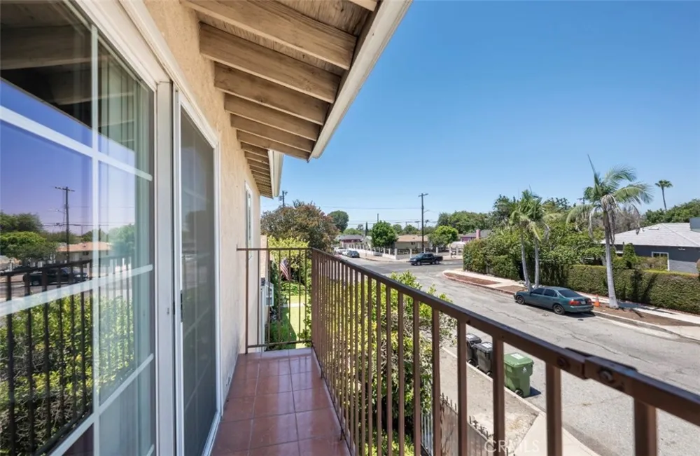 10322 Rincon Avenue Pacoima, CA 91331