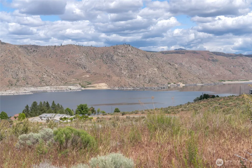 45850 FDR Estates Drive Grand Coulee, WA 99133