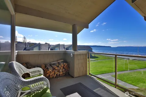 816 Old Beach Road #203