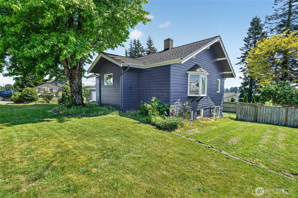 1789 Kok Road Lynden, WA 98264