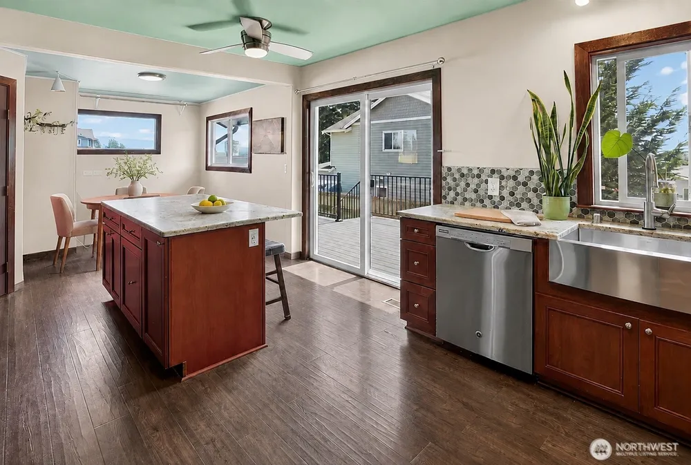 1789 Kok Road Lynden, WA 98264
