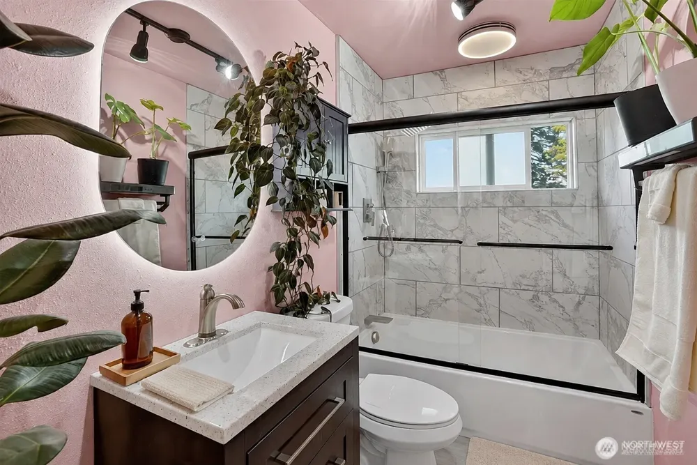 1789 Kok Road Lynden, WA 98264