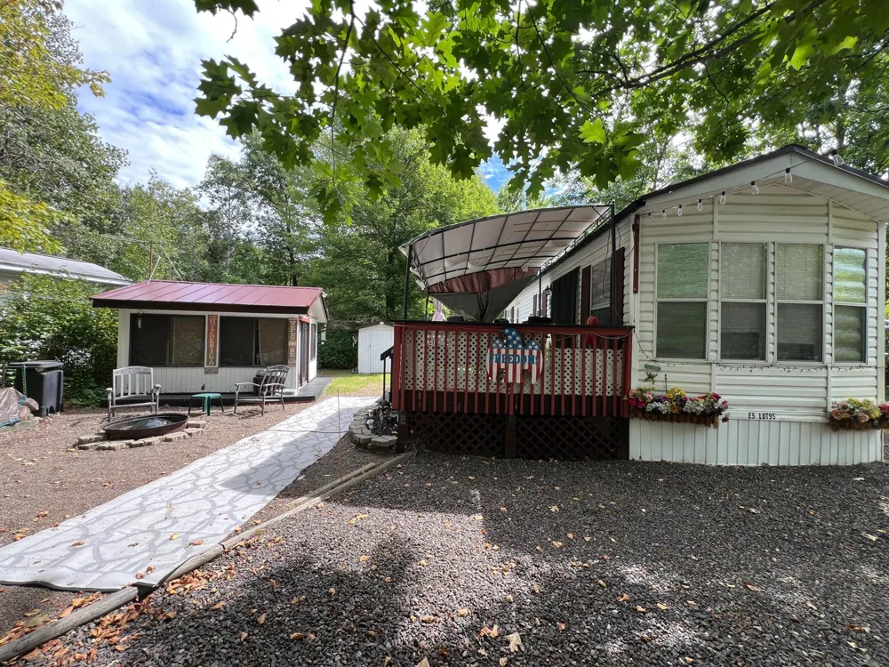 E5 Lot 95 Pathfinder Village Hinckley, MN 55037