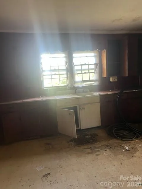 547 Indian Hill Road Olin, NC 28660