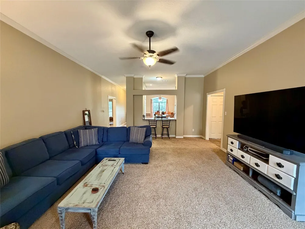 1503 Avenue H Danbury, TX 77534