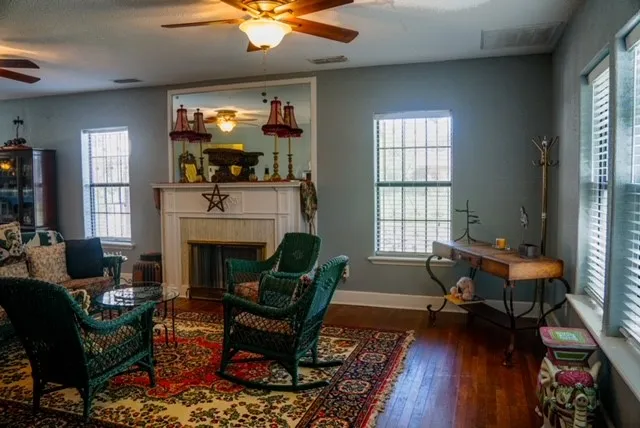 701 Gudron Avenue Hebbronville, TX 78361