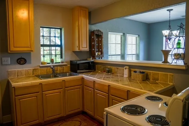 701 Gudron Avenue Hebbronville, TX 78361