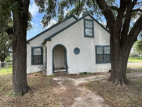 701 Gudron Avenue