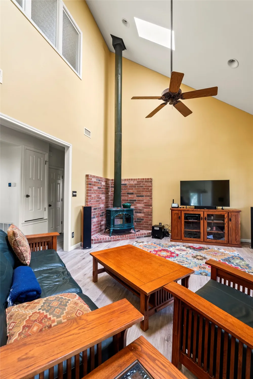 928 Upper Elgin River Road Elgin, TX 78621