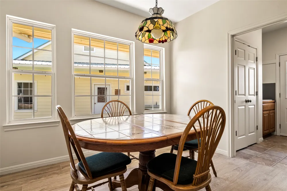 928 Upper Elgin River Road Elgin, TX 78621