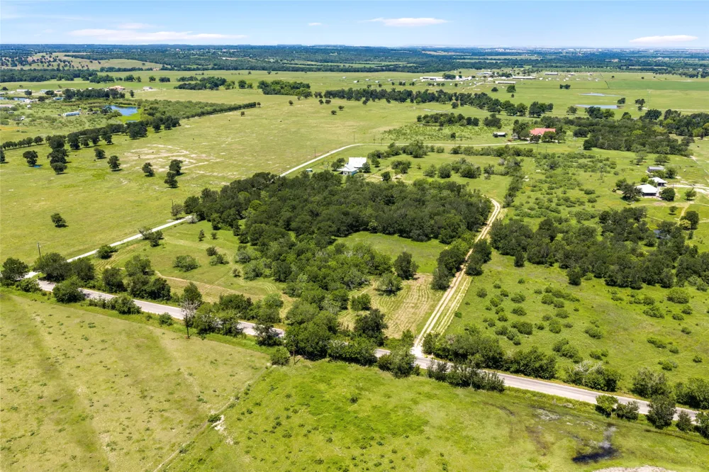 928 Upper Elgin River Road Elgin, TX 78621