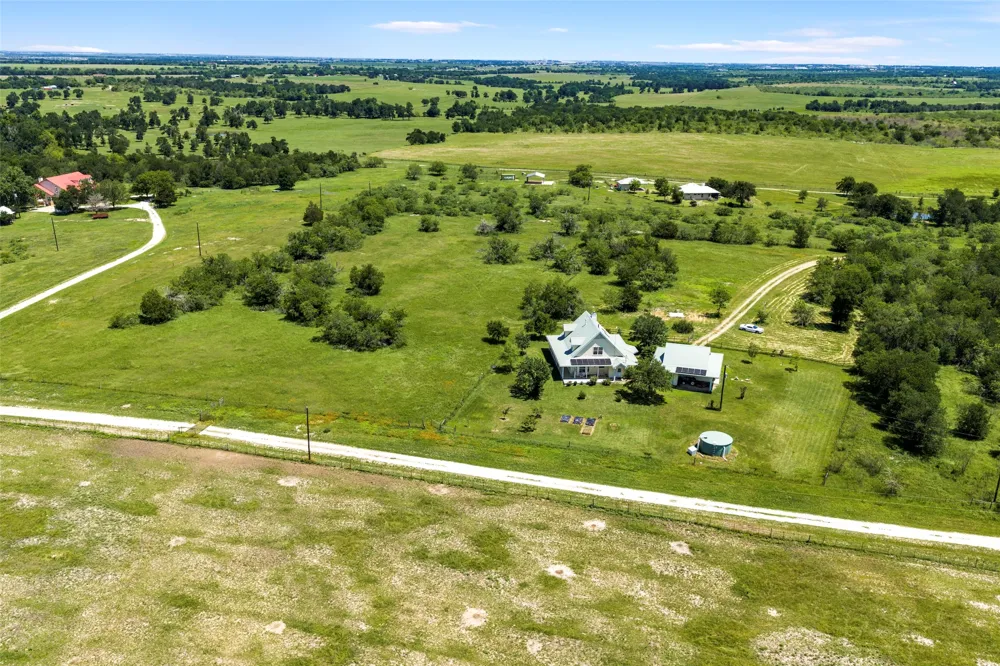 928 Upper Elgin River Road Elgin, TX 78621