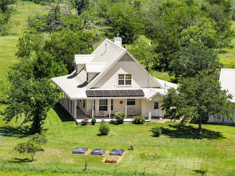 928 Upper Elgin River Road Elgin, TX 78621