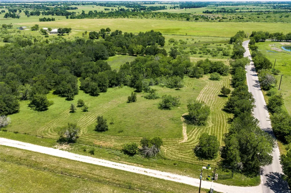 928 Upper Elgin River Road Elgin, TX 78621