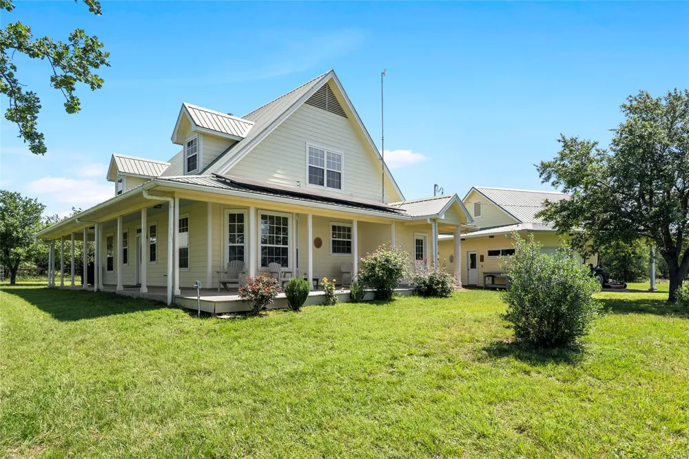 928 Upper Elgin River Road Elgin, TX 78621