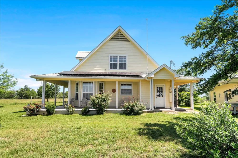 928 Upper Elgin River Road Elgin, TX 78621
