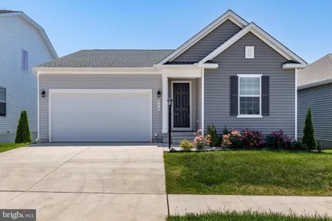 614 CLOVER LANE