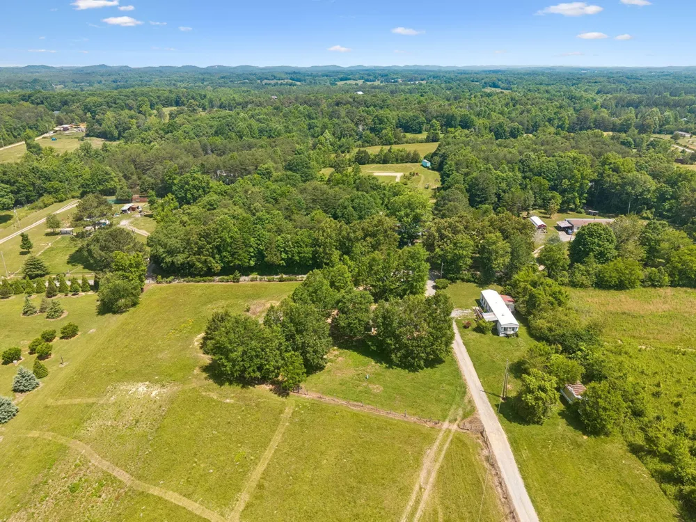 430 Friendship Lane Delano, TN 37325