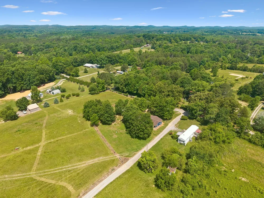 430 Friendship Lane Delano, TN 37325