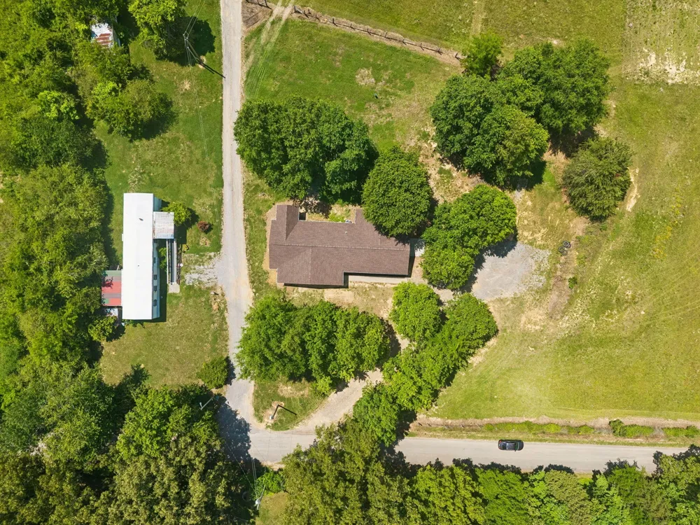 430 Friendship Lane Delano, TN 37325