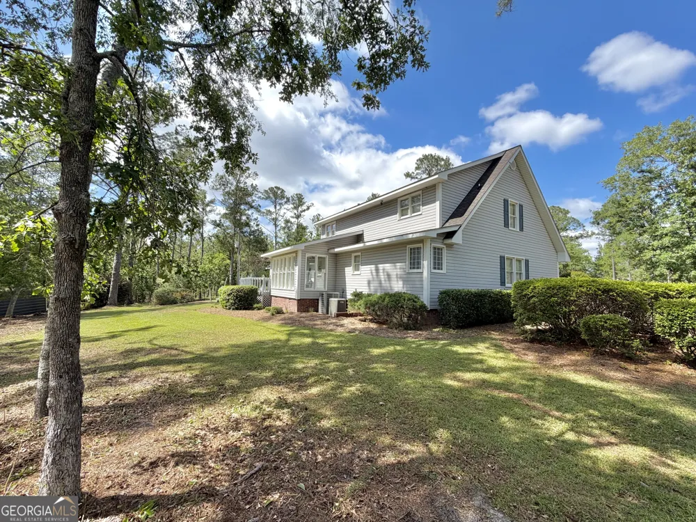 51 Jimmy Boatright DR Hazlehurst, GA 31539