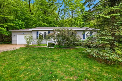 8759 Brower Lake Drive NE