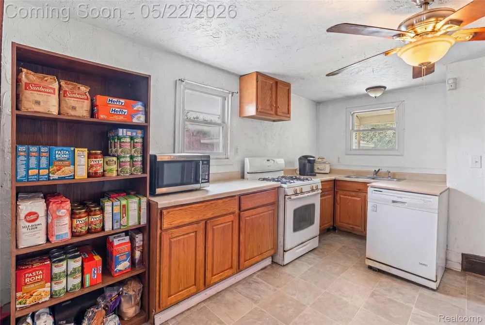 3385 Genesee Road Genesee Charter Township, MI 48506