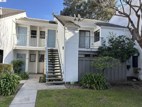 1055 Capitol Ave #184