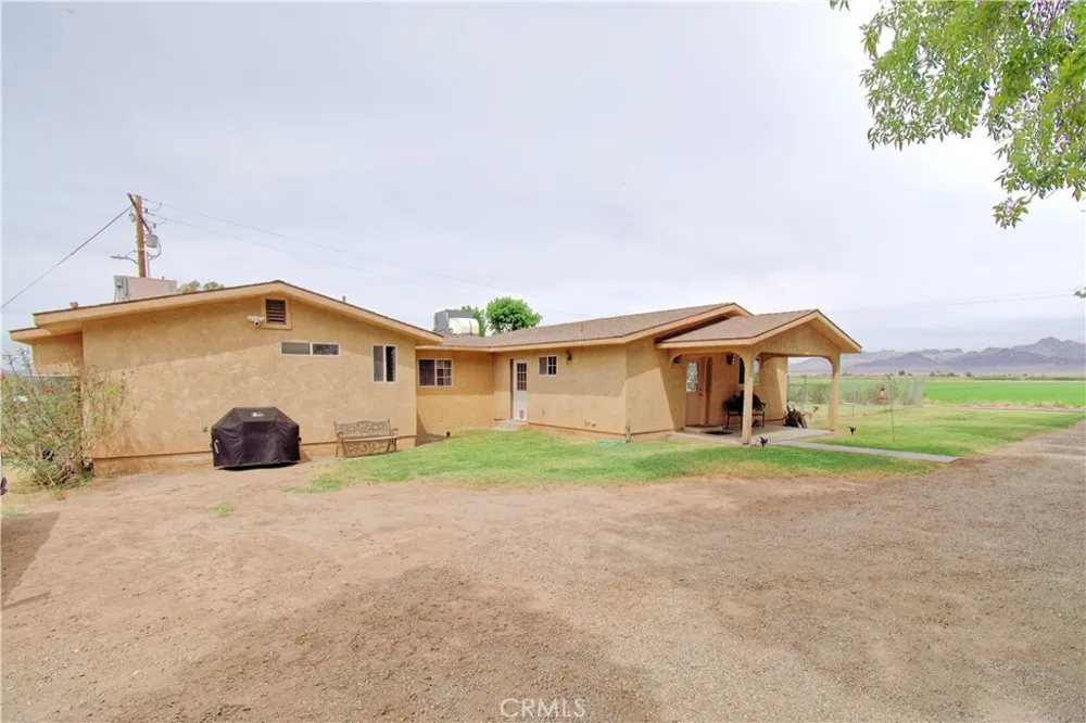 9246 6th Ave Blythe, CA 92225