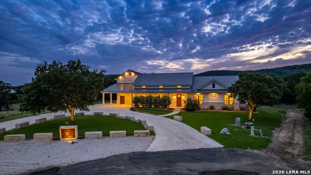 152 Tequila Sunrise Concan, TX 78838