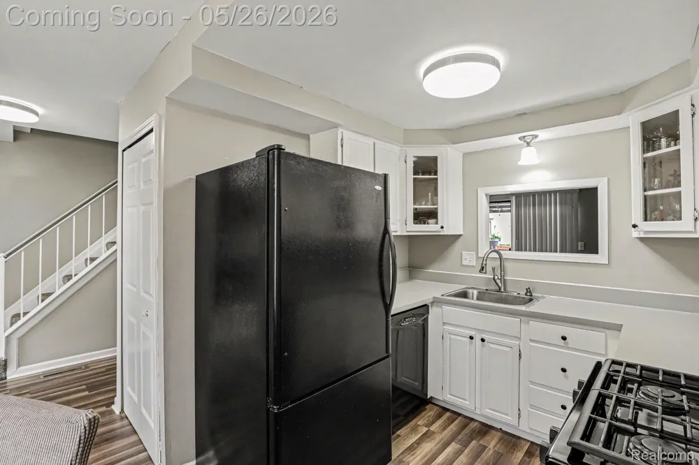 17010 Kingsbrooke Drive Clinton Charter Township, MI 48038