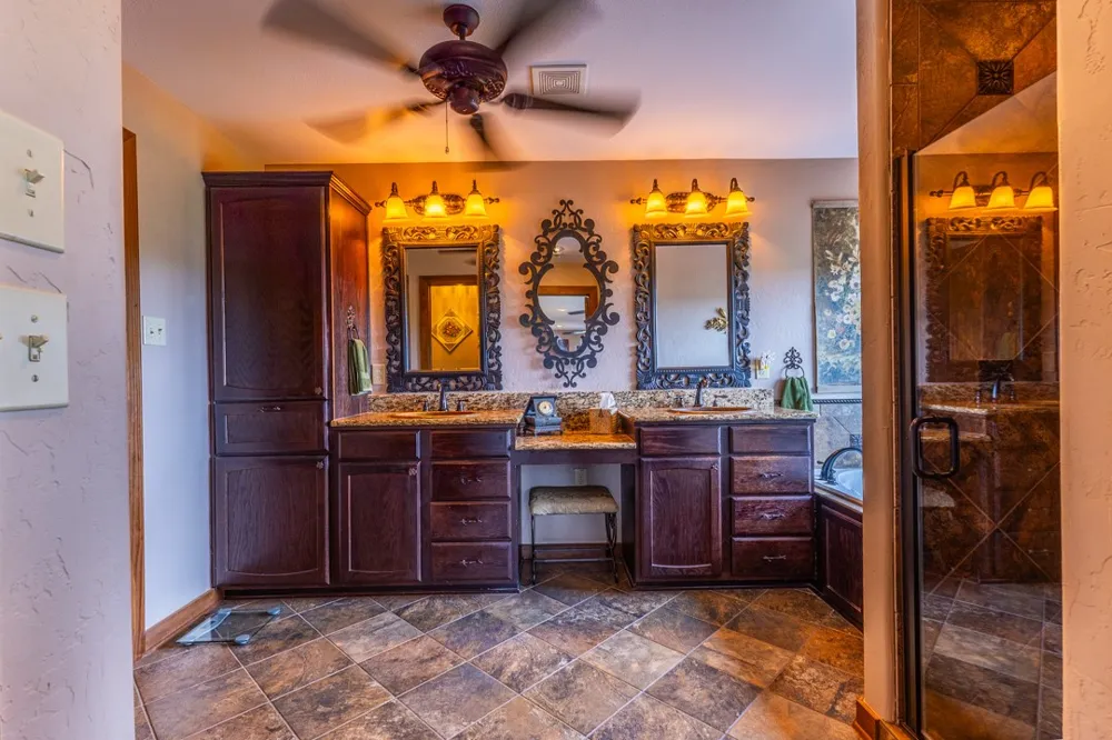 7060 Hells Gate Loop Possum Kingdom Lake, TX 76475