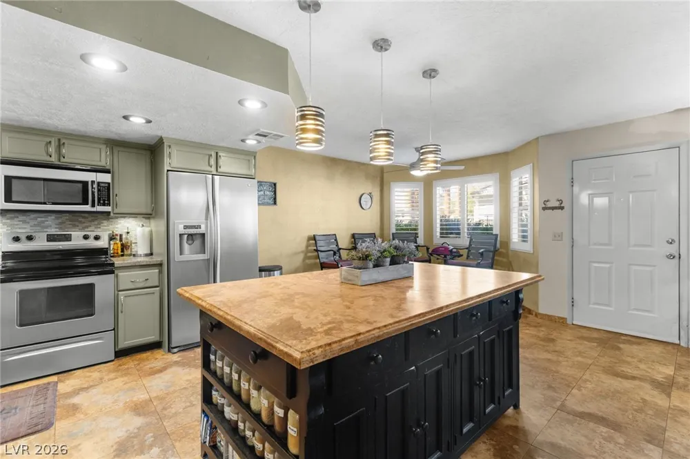 477 Mesa Boulevard #102 Mesquite, NV 89027