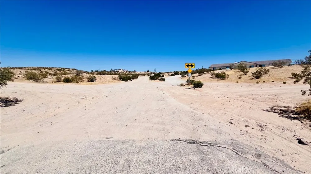 42815321 Ironwood Drive Barstow, CA 92311