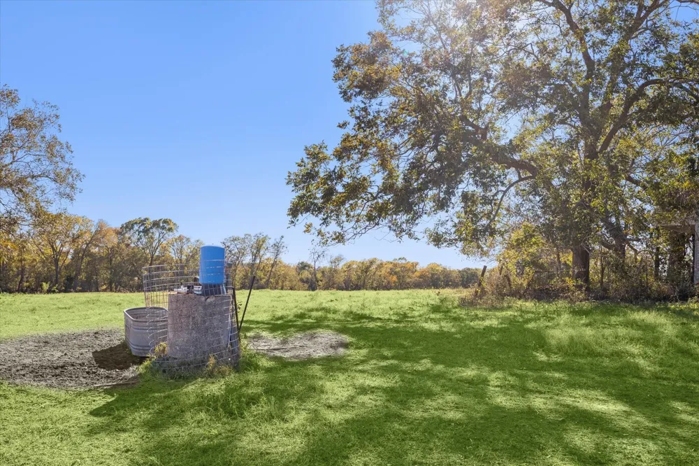6230 Kovar Road Fayetteville, TX 78940