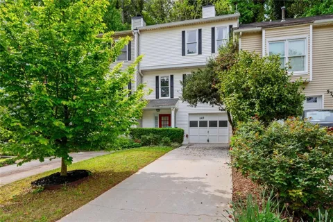 568 Stratford Green