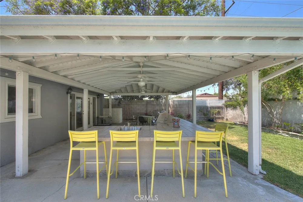 1517 E 19th Santa Ana, CA 92705