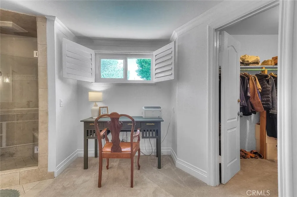 1517 E 19th Santa Ana, CA 92705