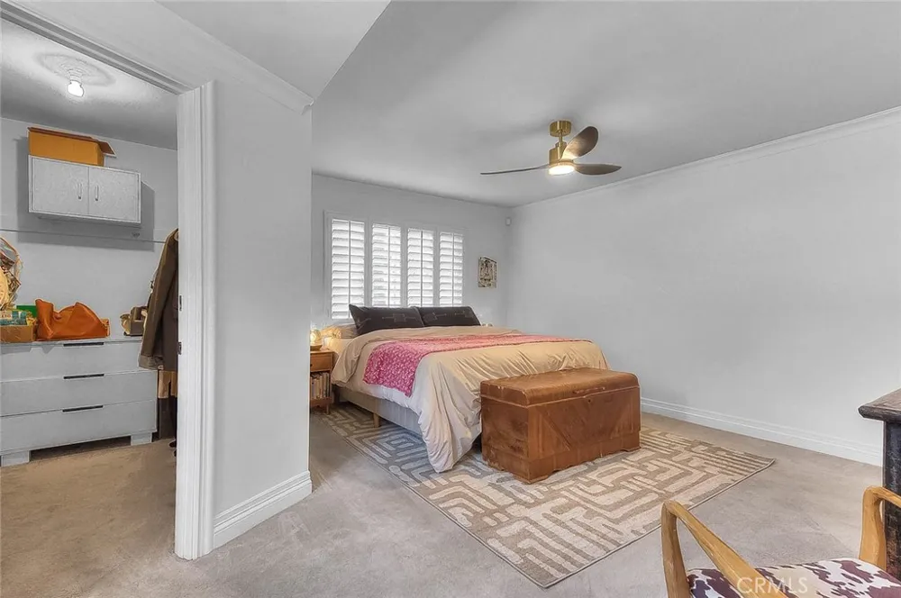 1517 E 19th Santa Ana, CA 92705