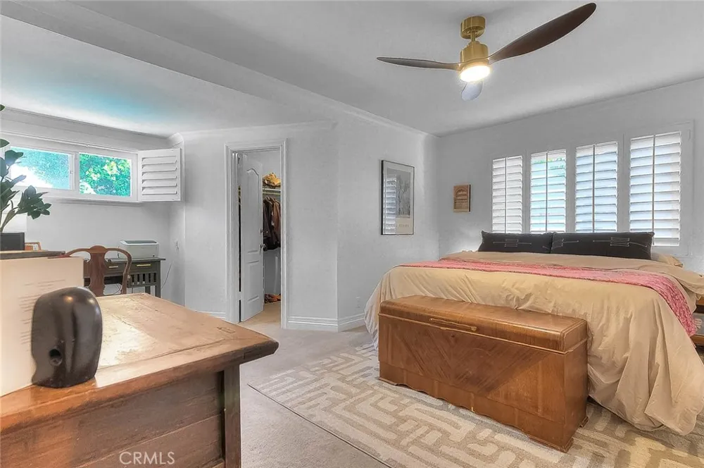 1517 E 19th Santa Ana, CA 92705