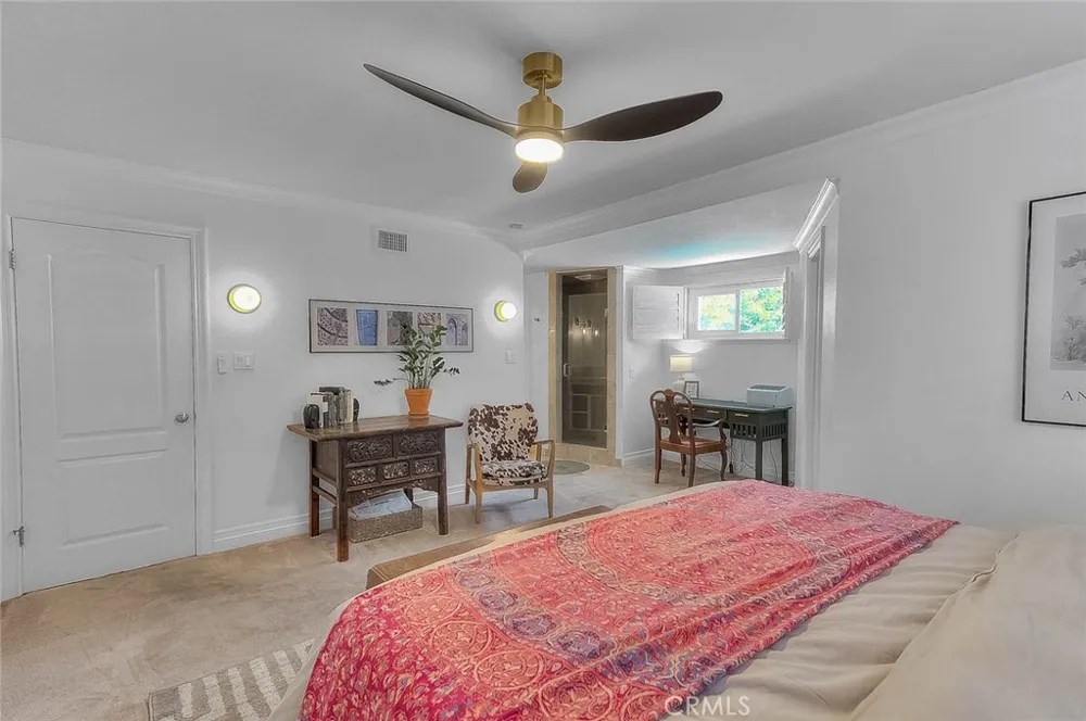 1517 E 19th Santa Ana, CA 92705