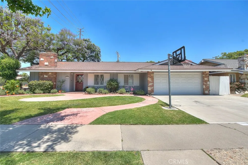 1517 E 19th Santa Ana, CA 92705
