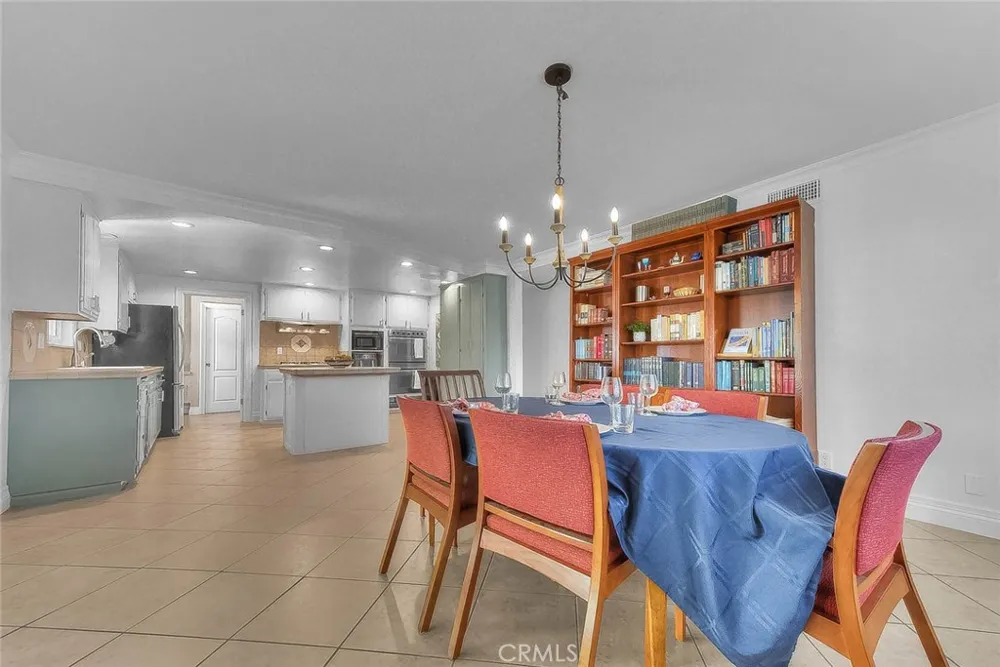 1517 E 19th Santa Ana, CA 92705
