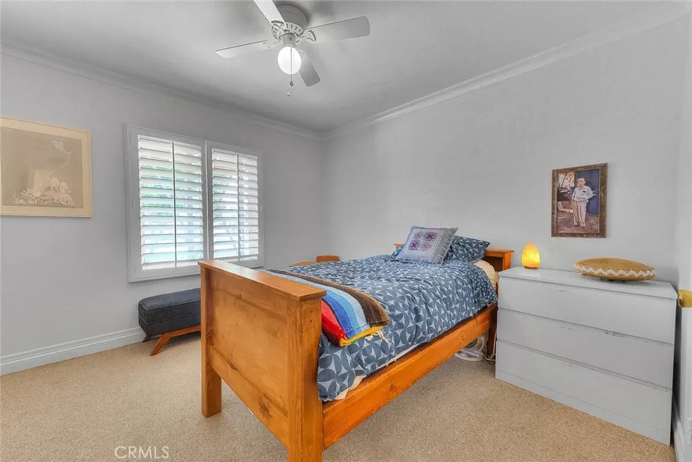 1517 E 19th Santa Ana, CA 92705
