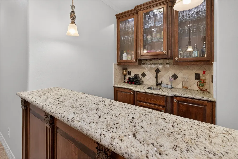 546 Meadowlark Lane Winnie, TX 77665