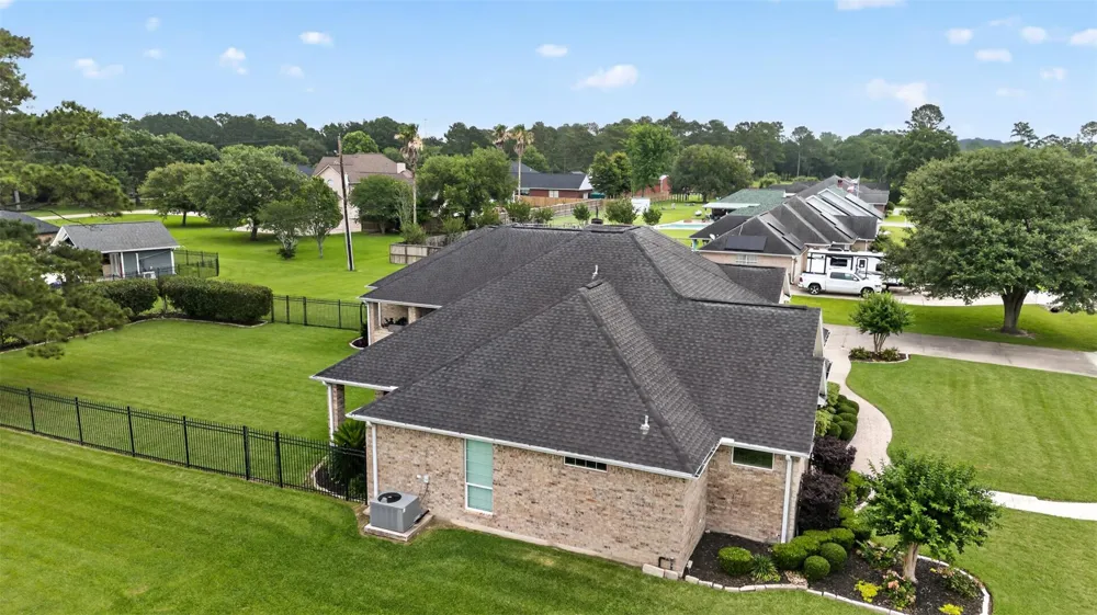 546 Meadowlark Lane Winnie, TX 77665