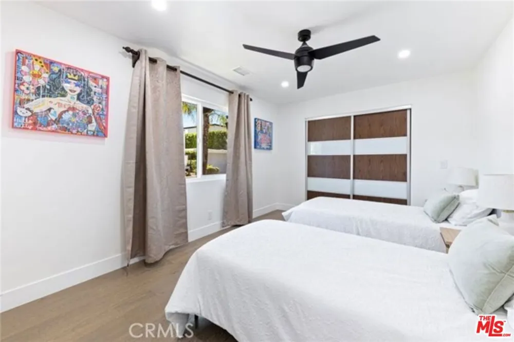 2199 Summitridge Drive Beverly Hills, CA 90210