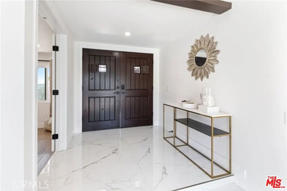 2199 Summitridge Drive Beverly Hills, CA 90210